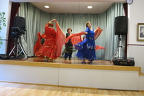 Itämainen tanssi Satu, Marja, Kerttu, Anneli ja Annette