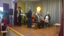Onni on taas mennyt ohi suun huh huijaa! toteaa ikäneito